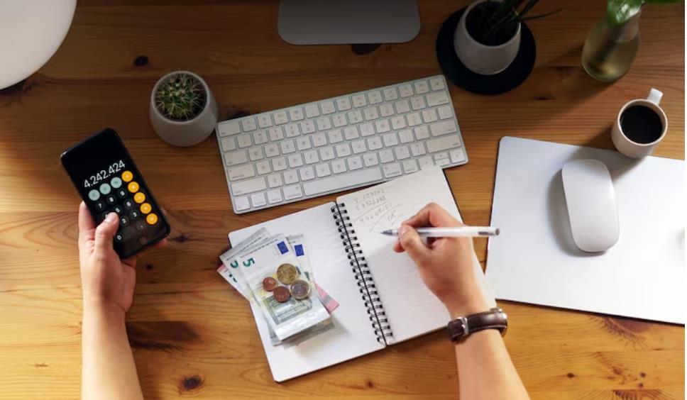 在广告投放的SEO布局里,小预算做谷歌投放更需锚定高性价比平台,就像这般精打细算规划投入,才能让有限预算在谷歌广告生态中精准发力,以最优成本撬动高效曝光与转化。